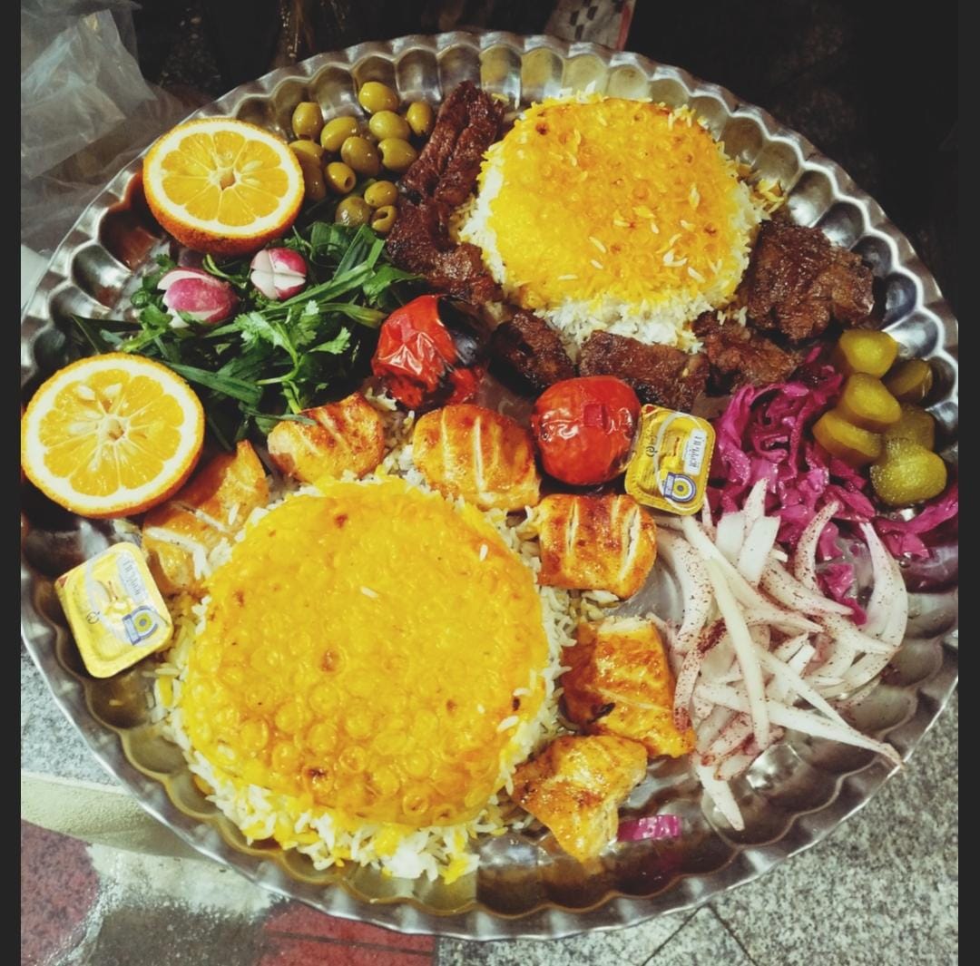 باغ رستوران ضیافت در آستارا