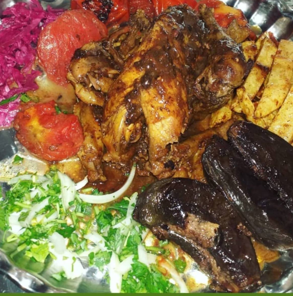 باغ رستوران ضیافت در آستارا